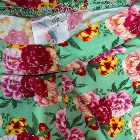 STATE Kids Leggings Set in Green, Floral Red, and Orange - Picture 7 of 9